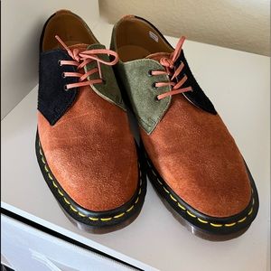 Dr. Martens MIE’s tri color size 7 mens Womens 9